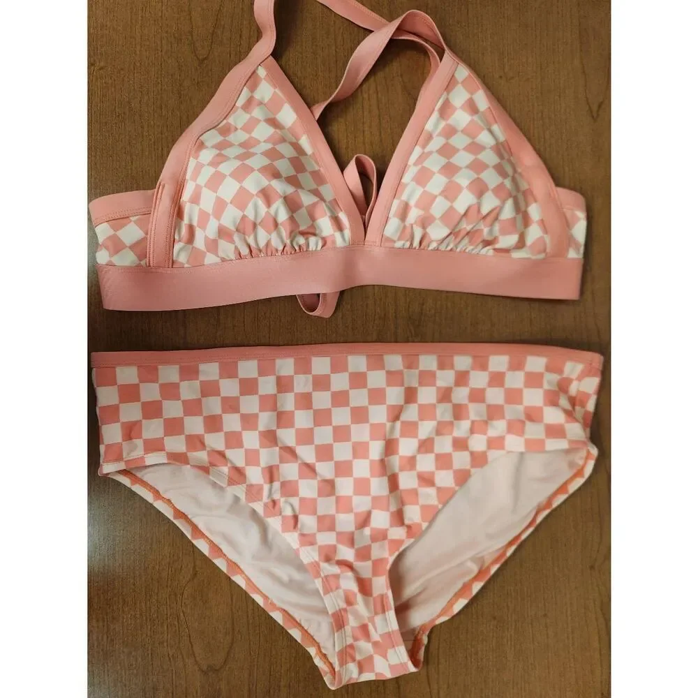 Kona Sol pink and white checkerboard print bikini. 1X bottoms 2X top